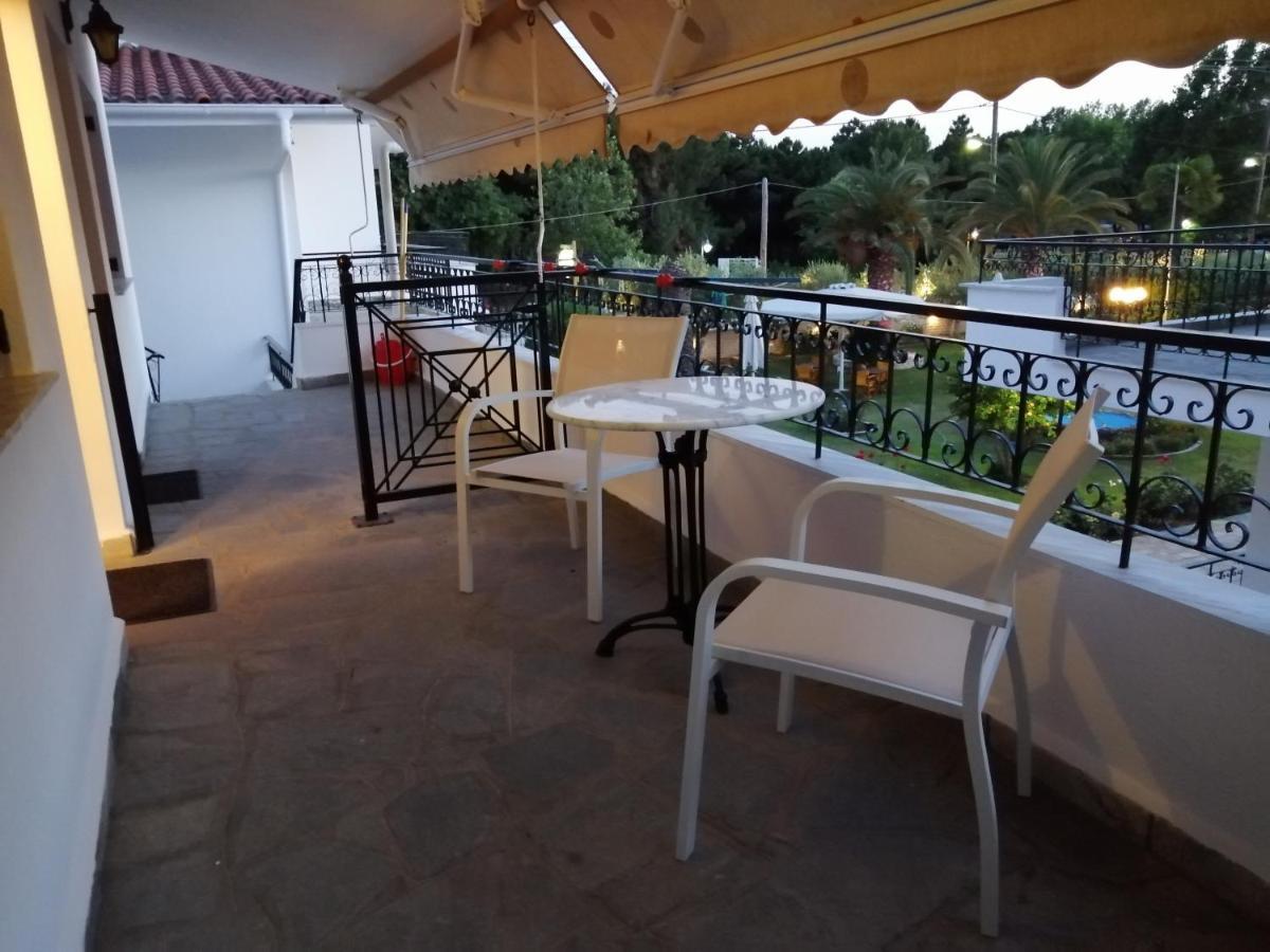 Hotel Katerina Keramoti  Bagian luar foto